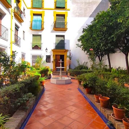 Plaza Cristo De Burgos Apartment Seville Exterior photo